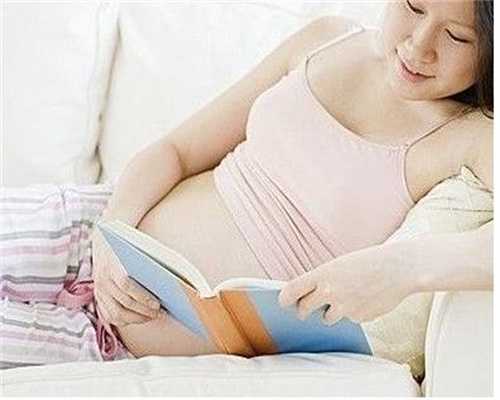 美国找个同居代孕女人：孕中期，这个小细节孕